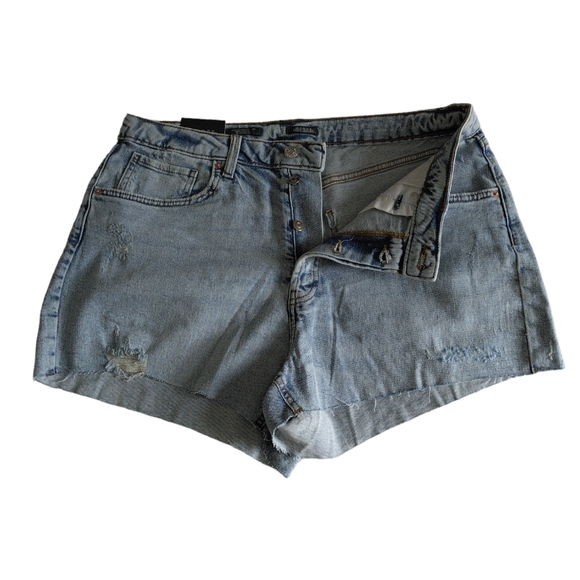 NWT Wild Fable Size 14 Super High Rise Curvy Distressed Button Fly Jean Shorts - Picture 1 of 15